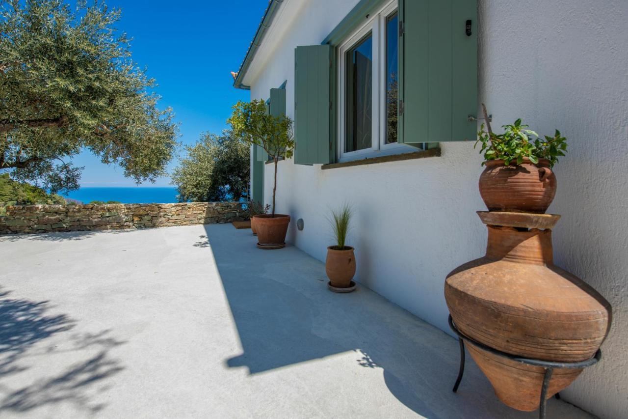 Avgi Villa Glossa Luaran gambar