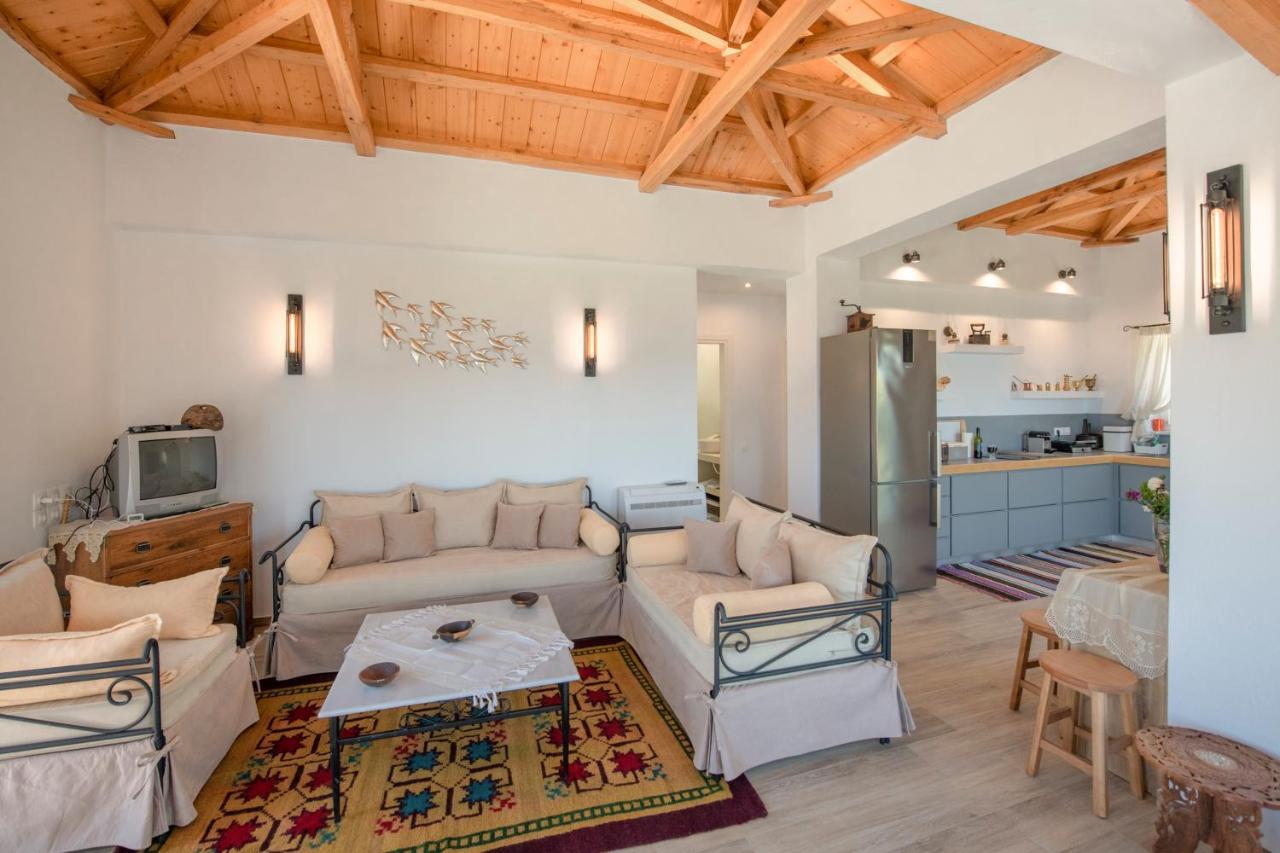 Avgi Villa Glossa Luaran gambar