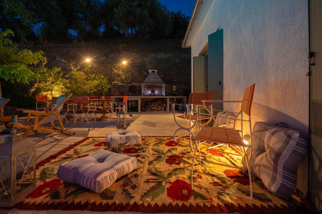 Avgi Villa Glossa Luaran gambar